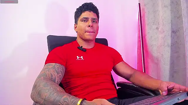 Maximoscott online show from 02-28-25, 06:09