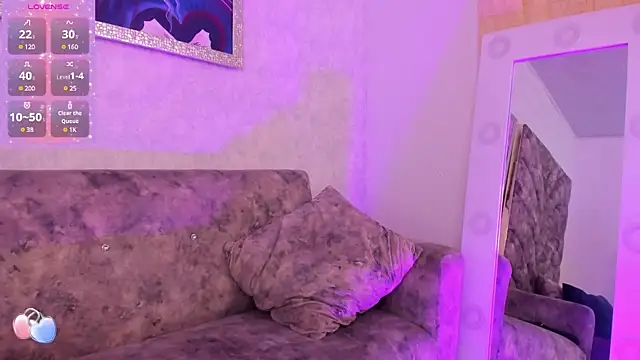 VeronicaOlson  online show from 01-25-25, 02:37