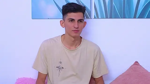 Ana and Leo online show from 12-05-25, 02:14