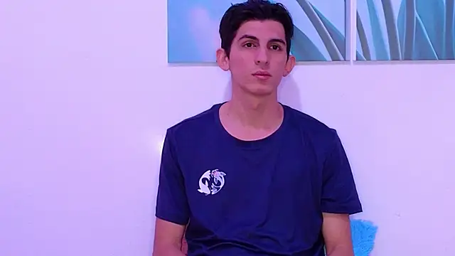 Ana and Leo online show from 02-07-26, 01:59