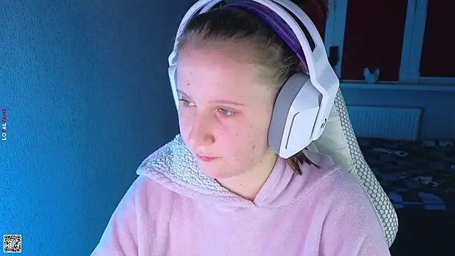 mon lola online show from 10-16-25, 03:24