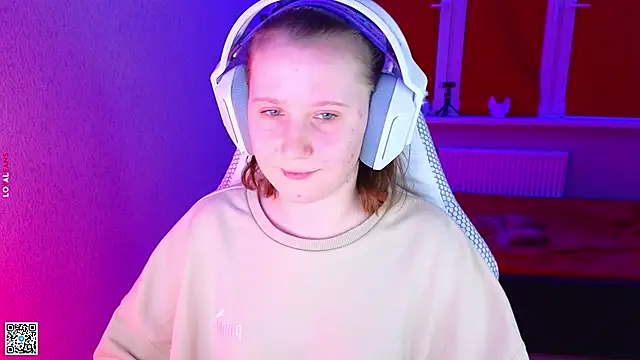 mon lola online show from 11-14-25, 02:49