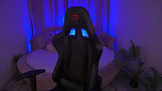 Marmeladkaaa online show from 11-24-25, 02:28