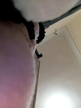 Samara-Bella online show from 12-22-25, 04:09