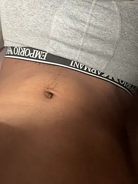 mdnn77 online show from 02-20-25, 02:24