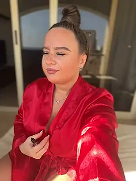 Snapshot of Ivy_Davidson chatting on 02-06-25, 12:05 Ivy Davidson online show from 02-06-25, 12:05