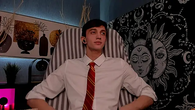 Snapshot of John_Weasley chatting on 01-08-25, 09:01 John Weasley online show from 01-08-25, 09:01