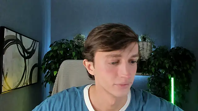 Snapshot of John_Weasley chatting on 11-05-25, 01:00 John Weasley online show from 11-05-25, 01:00