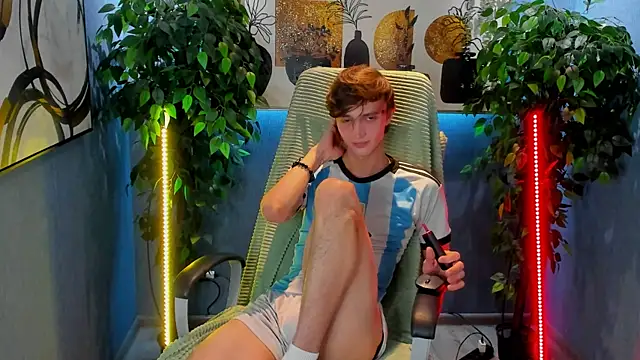 John Weasley online show from 12-19-25, 12:56