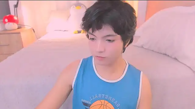 AllanYong18 online show from 02-18-26, 09:49