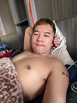 Snapshot of zxb757369 chatting on 01-22-25, 04:13 zxb757369 online show from 01-22-25, 04:13