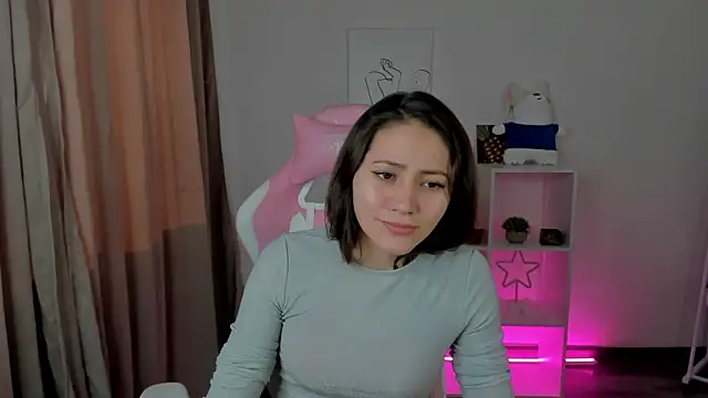 Bellalovesss online show from 02-17-25, 10:40