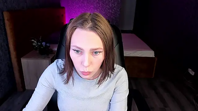 Aliceforfuun online show from 01-12-25, 08:46