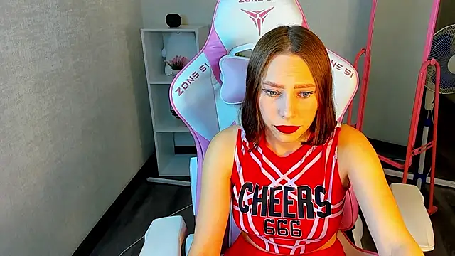 Aliceforfuun online show from 01-18-25, 05:52