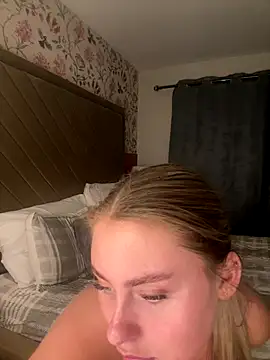 lucyRose xoxox online show from 11-09-25, 06:06