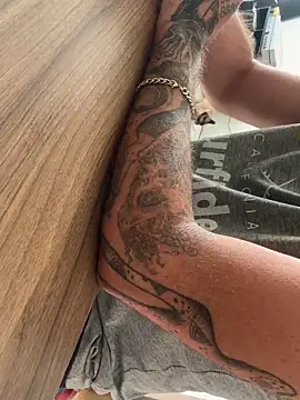 xtrppyx online show from 10-27-25, 09:02