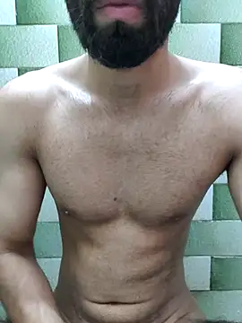 Snapshot of TOPMOON001 chatting on 10-21-25, 07:09 TOPMOON001 online show from 10-21-25, 07:09