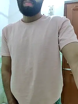 Snapshot of TOPMOON001 chatting on 10-21-25, 07:36 TOPMOON001 online show from 10-21-25, 07:36