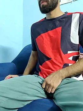 Snapshot of TOPMOON001 chatting on 10-22-25, 10:04 TOPMOON001 online show from 10-22-25, 10:04