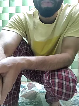 Snapshot of TOPMOON001 chatting on 11-06-25, 05:08 TOPMOON001 online show from 11-06-25, 05:08