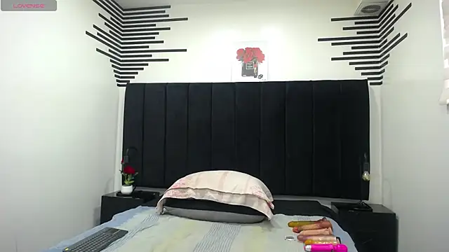 VickyBoobss online show from 10-07-25, 07:55