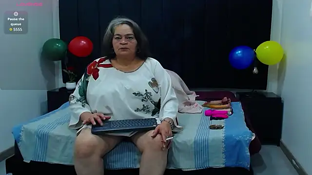 VickyBoobss online show from 10-20-25, 07:58