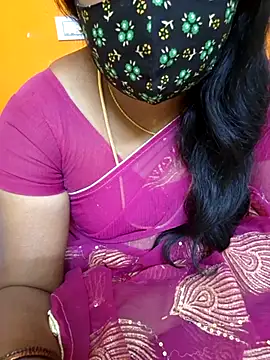 Snapshot of kanikasree chatting on 02-11-25, 06:33 kanikasree online show from 02-11-25, 06:33