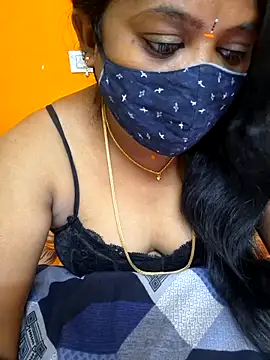 Snapshot of kanikasree chatting on 02-18-25, 02:16 kanikasree online show from 02-18-25, 02:16