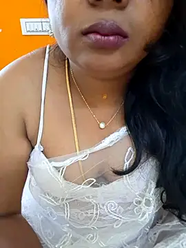 Snapshot of kanikasree chatting on 03-11-25, 08:41 kanikasree online show from 03-11-25, 08:41