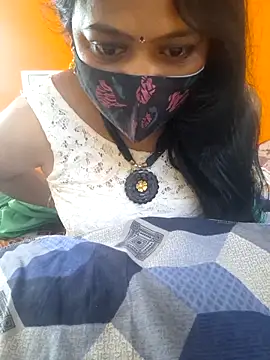 Snapshot of kanikasree chatting on 10-23-25, 03:28 kanikasree online show from 10-23-25, 03:28