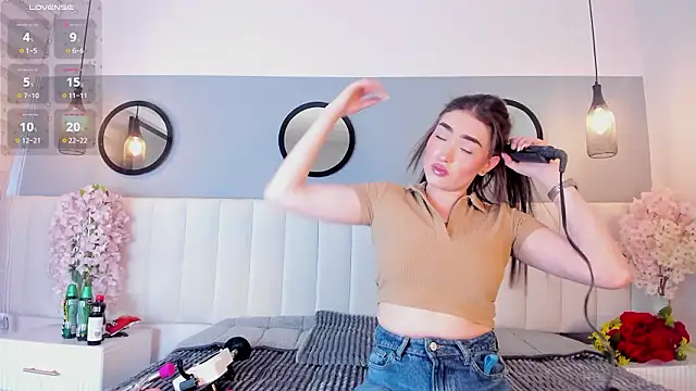 Snapshot of chelsea_bolton_ chatting on 02-02-26, 12:26 chelsea bolton online show from 02-02-26, 12:26