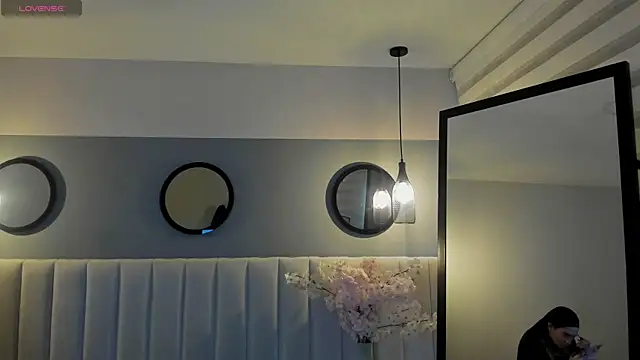 Snapshot of chelsea_bolton_ chatting on 03-31-26, 12:05 chelsea bolton online show from 03-31-26, 12:05