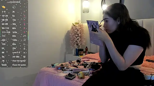 Snapshot of chelsea_bolton_ chatting on 04-07-26, 12:16 chelsea bolton online show from 04-07-26, 12:16