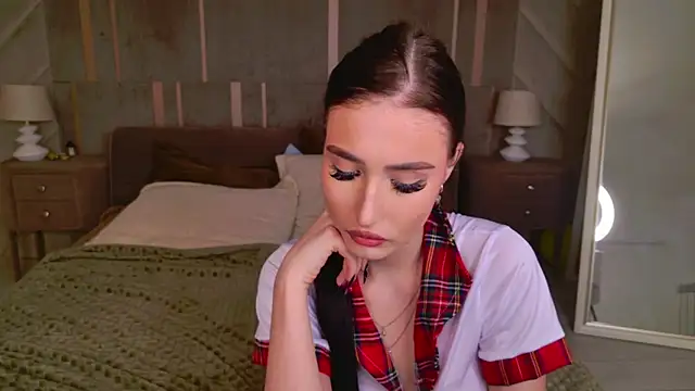 EmmaLawrens online show from 01-25-25, 03:09