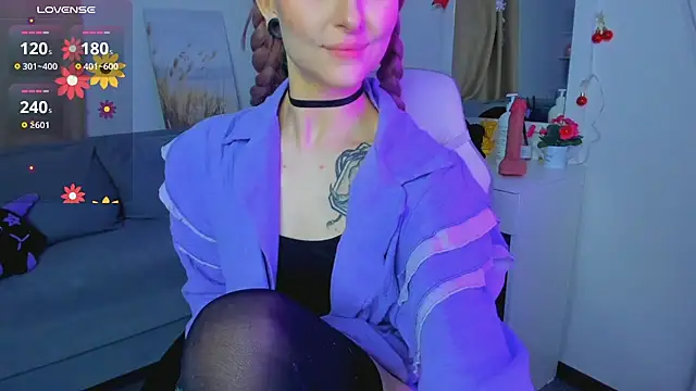 Emily  Mooree online show from 01-16-25, 07:17