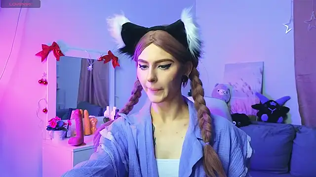 Emily  Mooree online show from 01-19-25, 04:22