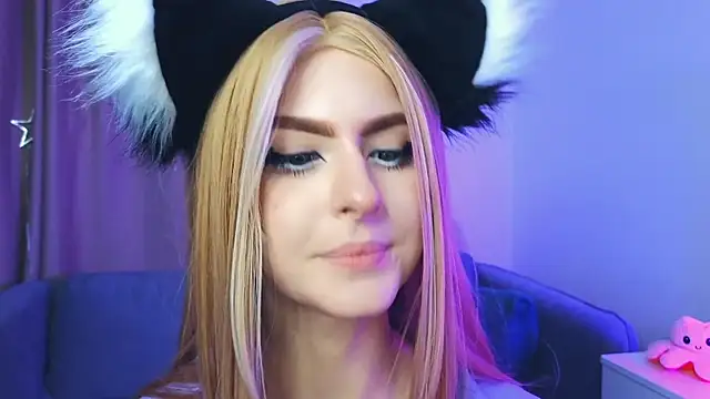 Emily  Mooree online show from 02-10-25, 07:15