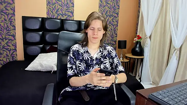 blondie lover69 online show from 02-02-25, 07:35