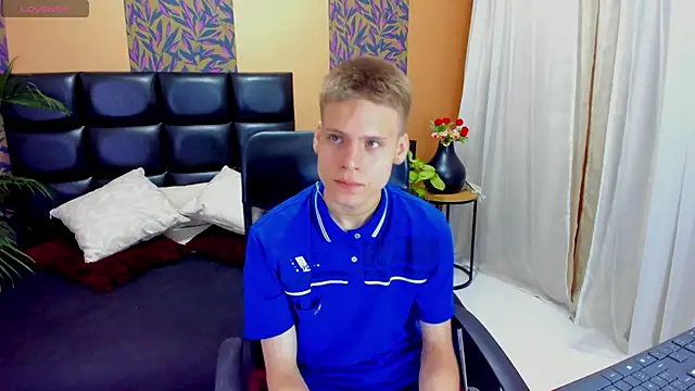 blondie lover69 online show from 02-18-25, 07:41