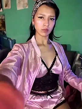 Cleo Hott online show from 11-05-25, 05:29