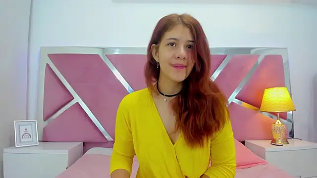 Snapshot of MiaQueen021 chatting on 11-12-25, 12:49 MiaQueen021 online show from 11-12-25, 12:49