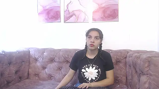 Kim Lennon online show from 02-15-25, 11:28