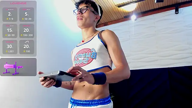 tim  fox online show from 10-31-25, 12:17