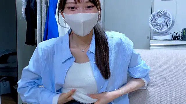 Snapshot of riken_jp chatting on 10-19-25, 06:14 riken jp online show from 10-19-25, 06:14