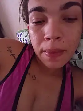 Snapshot of oliveira_k chatting on 10-15-25, 02:06 oliveira k online show from 10-15-25, 02:06