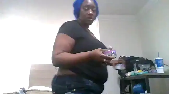 Snapshot of ExoticChocolit chatting on 01-28-25, 08:36 ExoticChocolit online show from 01-28-25, 08:36