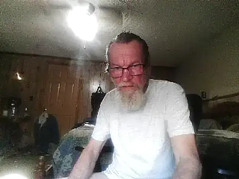 Snapshot of Aldick68 chatting on 03-09-25, 10:19 Aldick68 online show from 03-09-25, 10:19