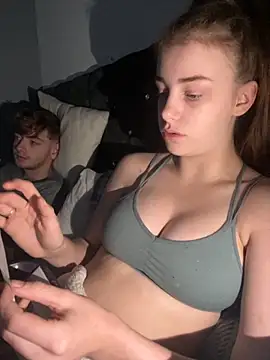 Snapshot of VioletxBlue chatting on 11-14-25, 01:21 VioletxBlue online show from 11-14-25, 01:21