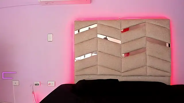 RubiSharqui  online show from 10-24-25, 12:45