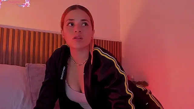 alliss ginger  online show from 10-14-25, 02:45